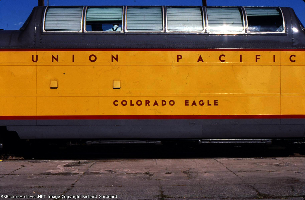 UP Dome Car